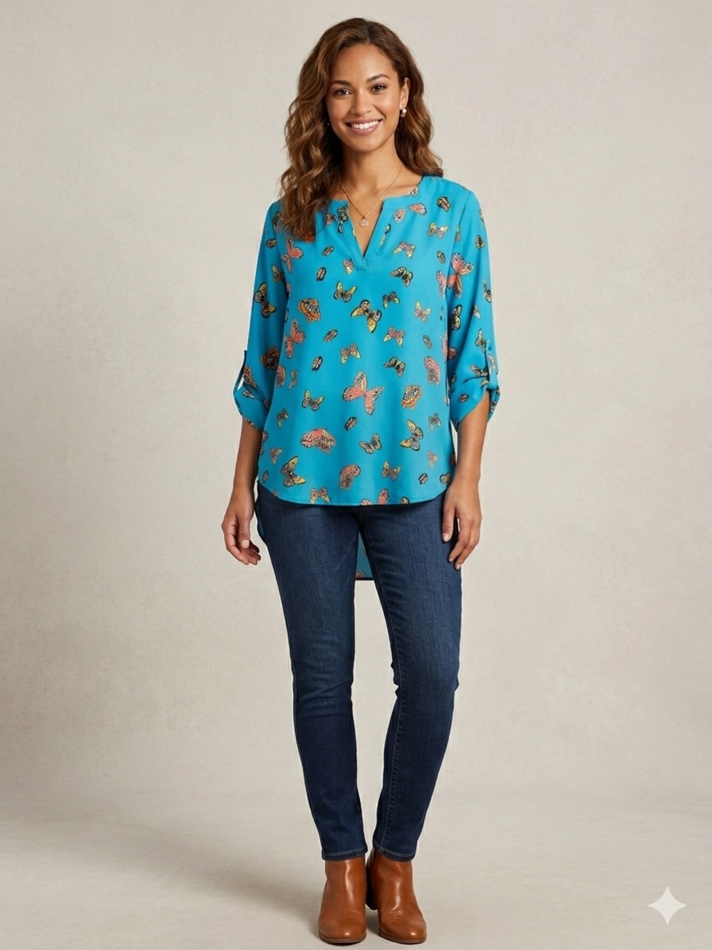 Cato Butterfly V-Neck Roll-Tab Sleeve Top Medium